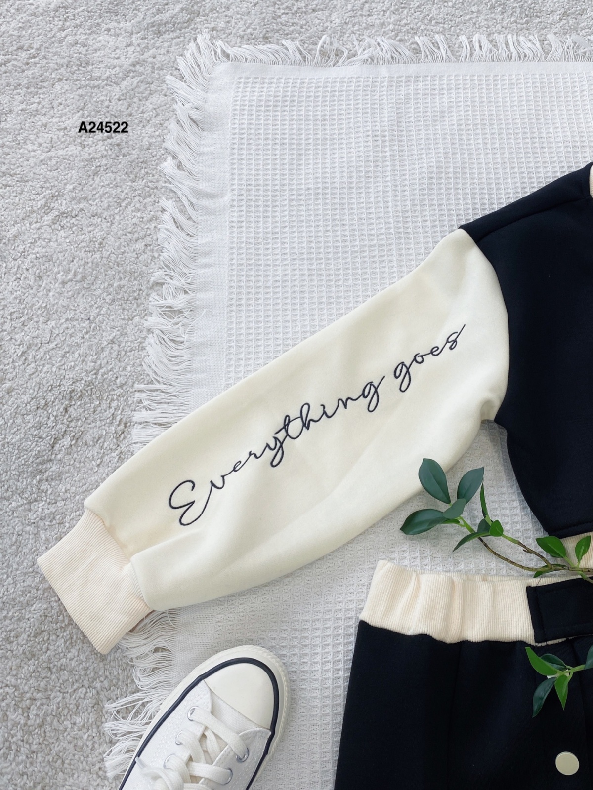 9c6fdee1-7e8a-426e-902c-869a31b763f3